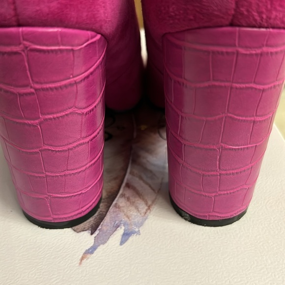 Nine West pumps like new - Picture 3 of 5